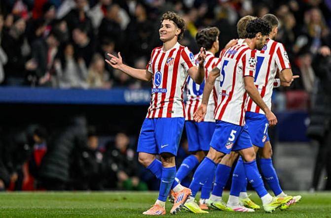 以更少触球 以更少触球